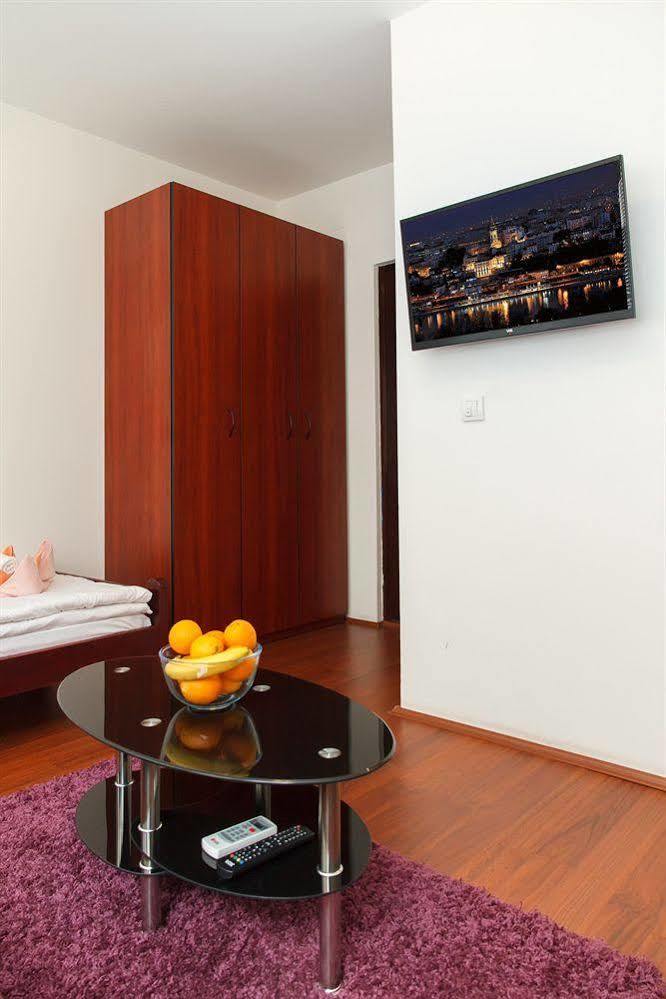 Downtown Apart Hotel Bane Belgrade Extérieur photo