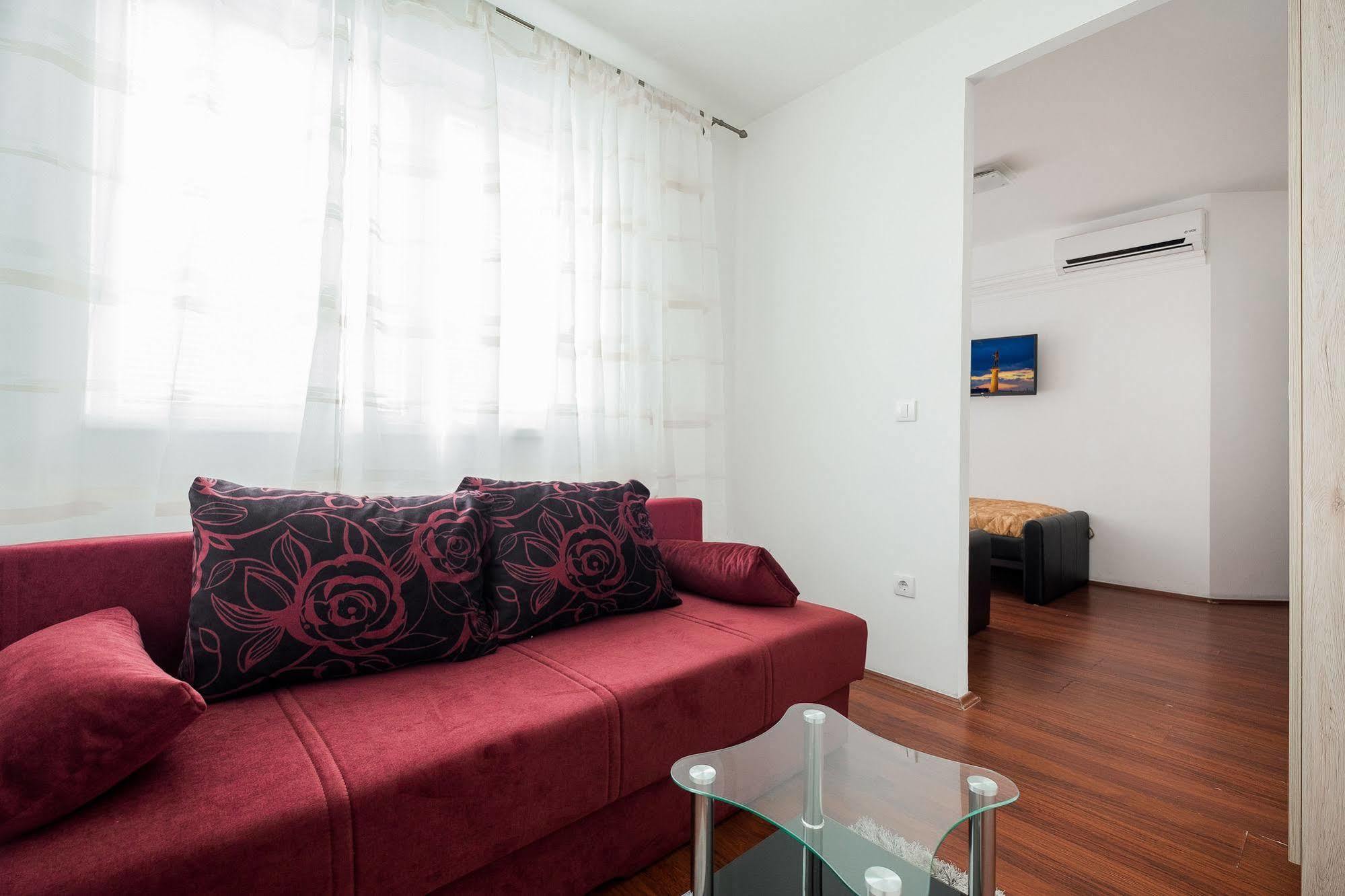 Downtown Apart Hotel Bane Belgrade Extérieur photo
