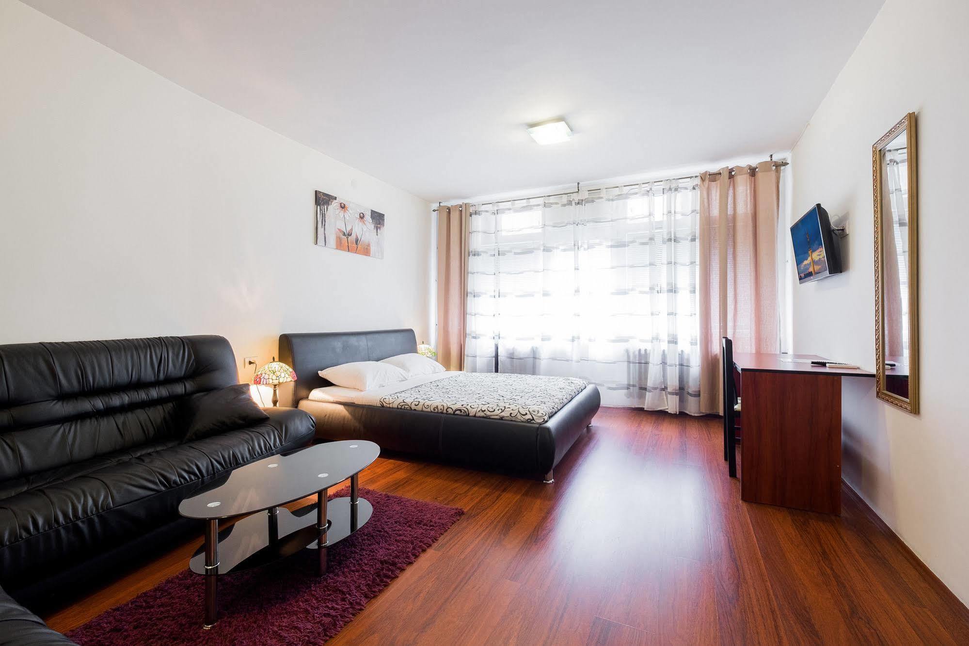 Downtown Apart Hotel Bane Belgrade Extérieur photo