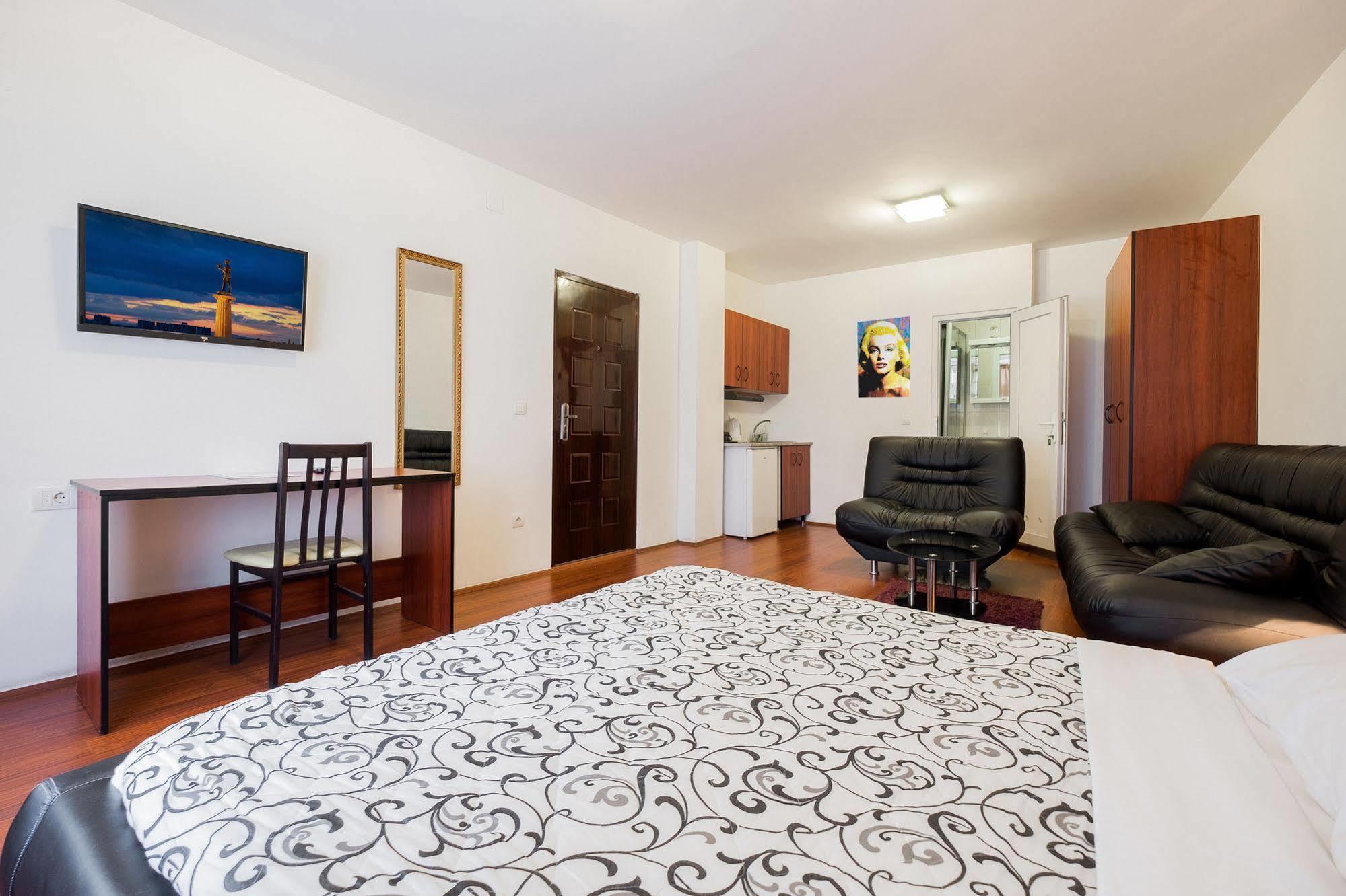 Downtown Apart Hotel Bane Belgrade Extérieur photo
